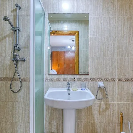 Vibrant Family For 7 With Balcony St Paul's Bay