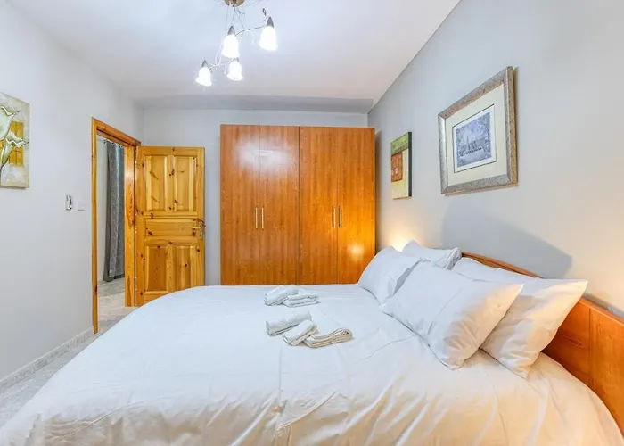 Vibrant Family For 7 With Balcony Apartament