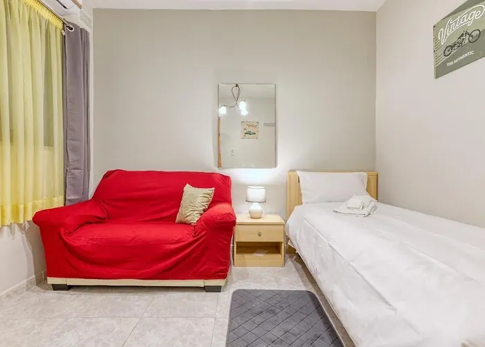 Vibrant Family For 7 With Balcony St Paul's Bay