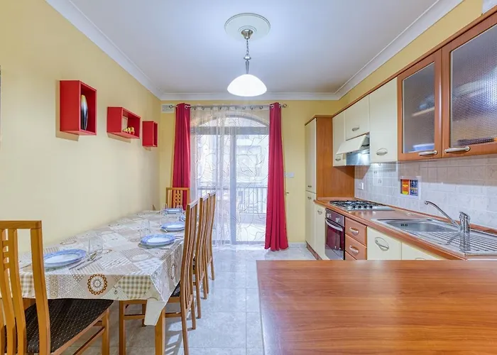 Apartament Vibrant Family For 7 With Balcony *