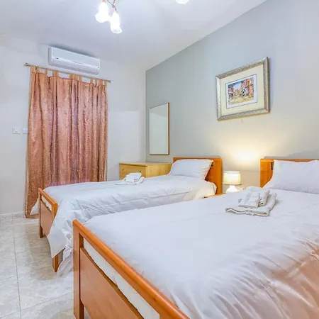 Vibrant Family For 5 With Balcony Apartment *