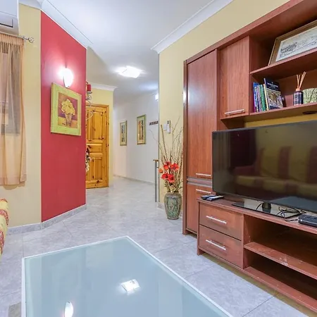 Apartment Vibrant Family For 5 With Balcony St. Paul's Bay