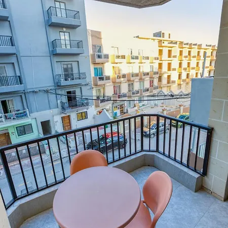 Vibrant Family For 5 With Balcony Apartment St. Paul's Bay