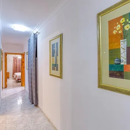 Vibrant Family For 5 With Balcony *