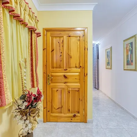 Vibrant Family For 5 With Balcony *