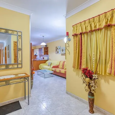 Vibrant Family For 5 With Balcony *