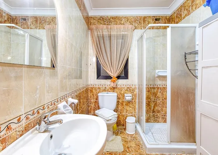 Apartament Vibrant Family For 7 With Balcony *