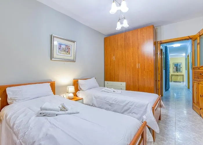 Apartament Vibrant Family For 7 With Balcony *